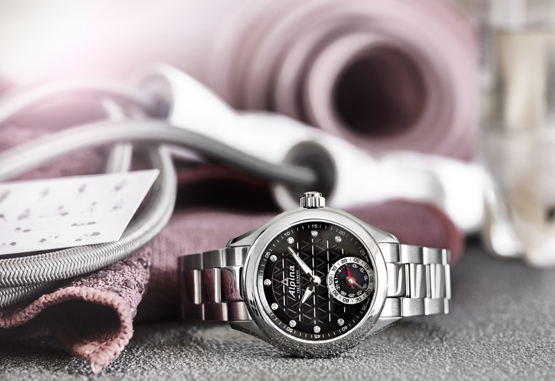 IN PICS First Smartwatches Using MotionX Platform