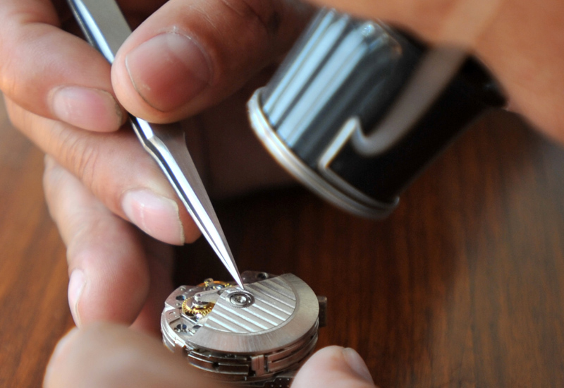 Watchmacking Machine The Case For And Against Sequential Watchmaking