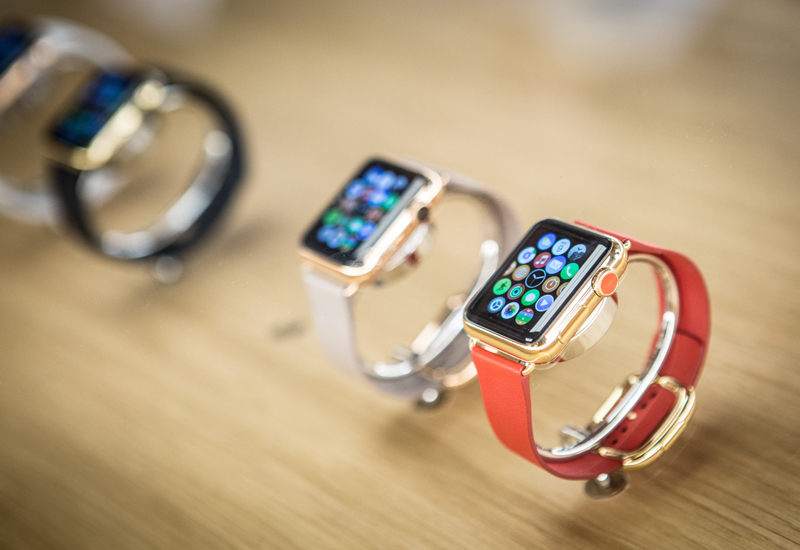 Wearables apple smart watch