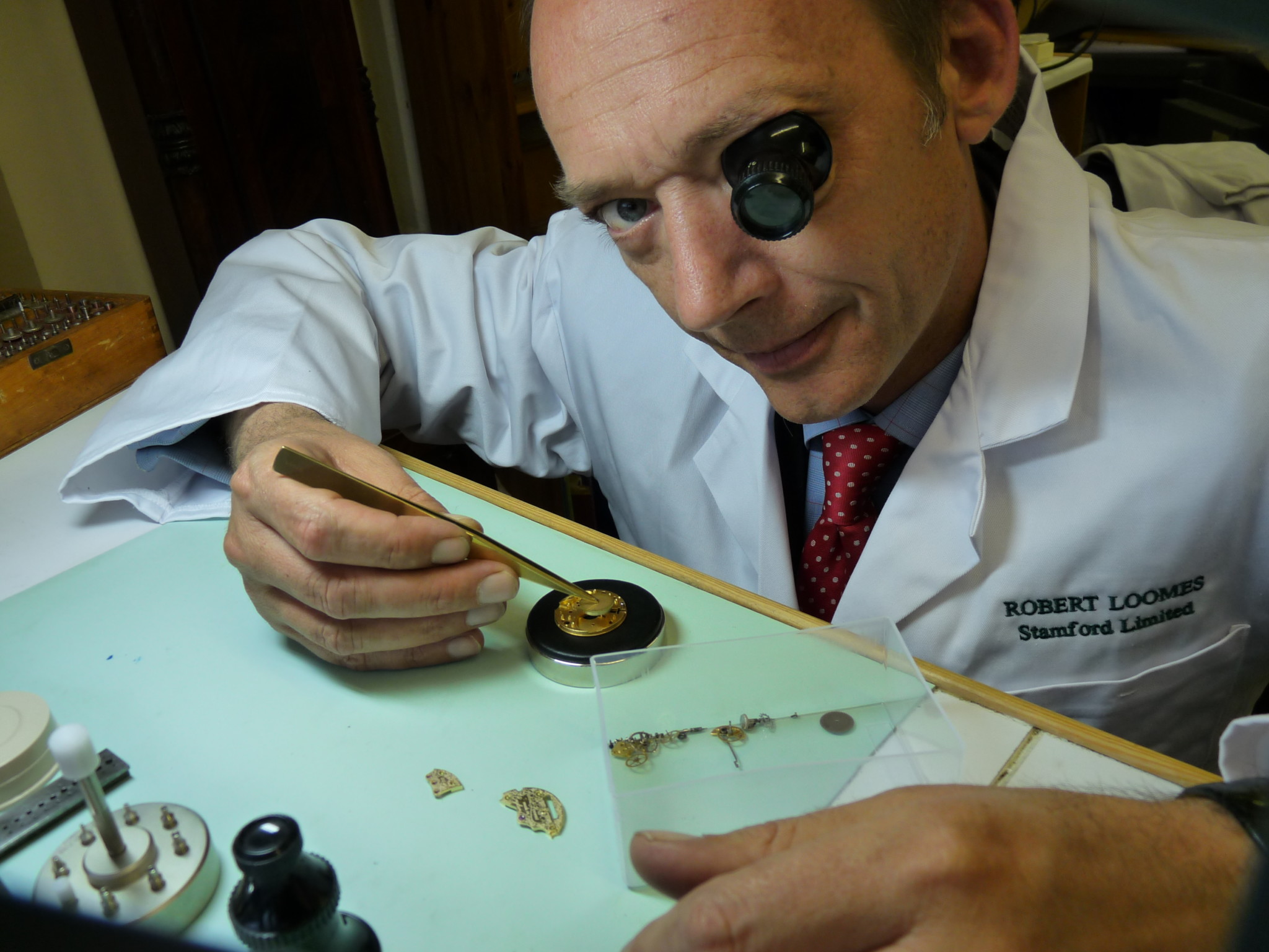 Robert watchmaking robin