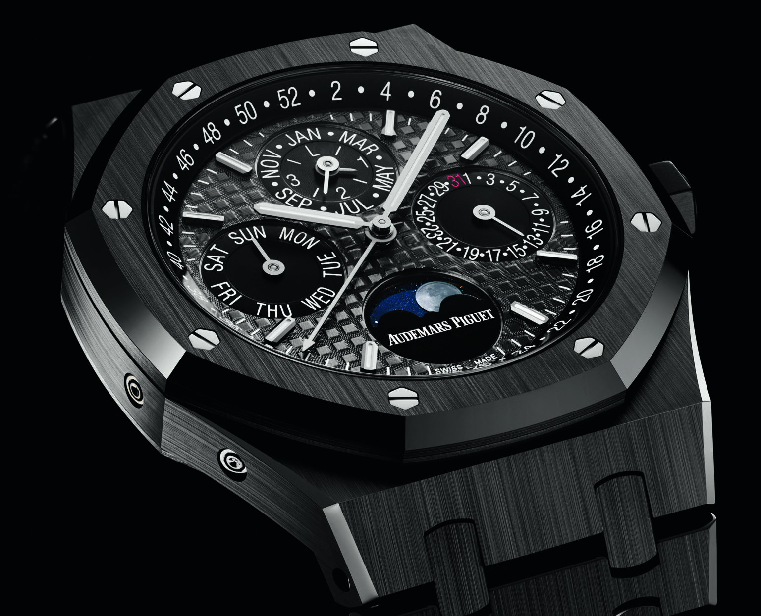 Audemars piguet royal oak carbon e1493113589728