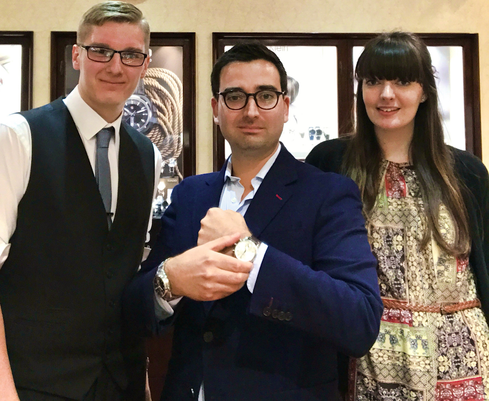Tiago sa-henriques (centre) with dipples team jack and georgina take their own selfie using the kronaby watch connected to a smartphone.