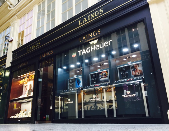 Laings tag heur shop in shop