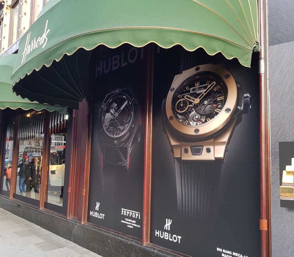 Hublot at harrods outside 2 e1507111931243