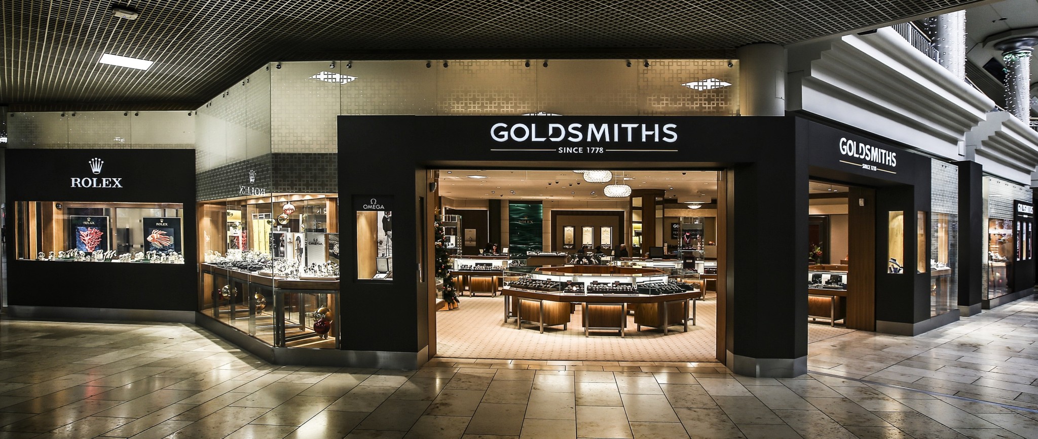 Goldsmiths new intu metrocentre showroom (2)