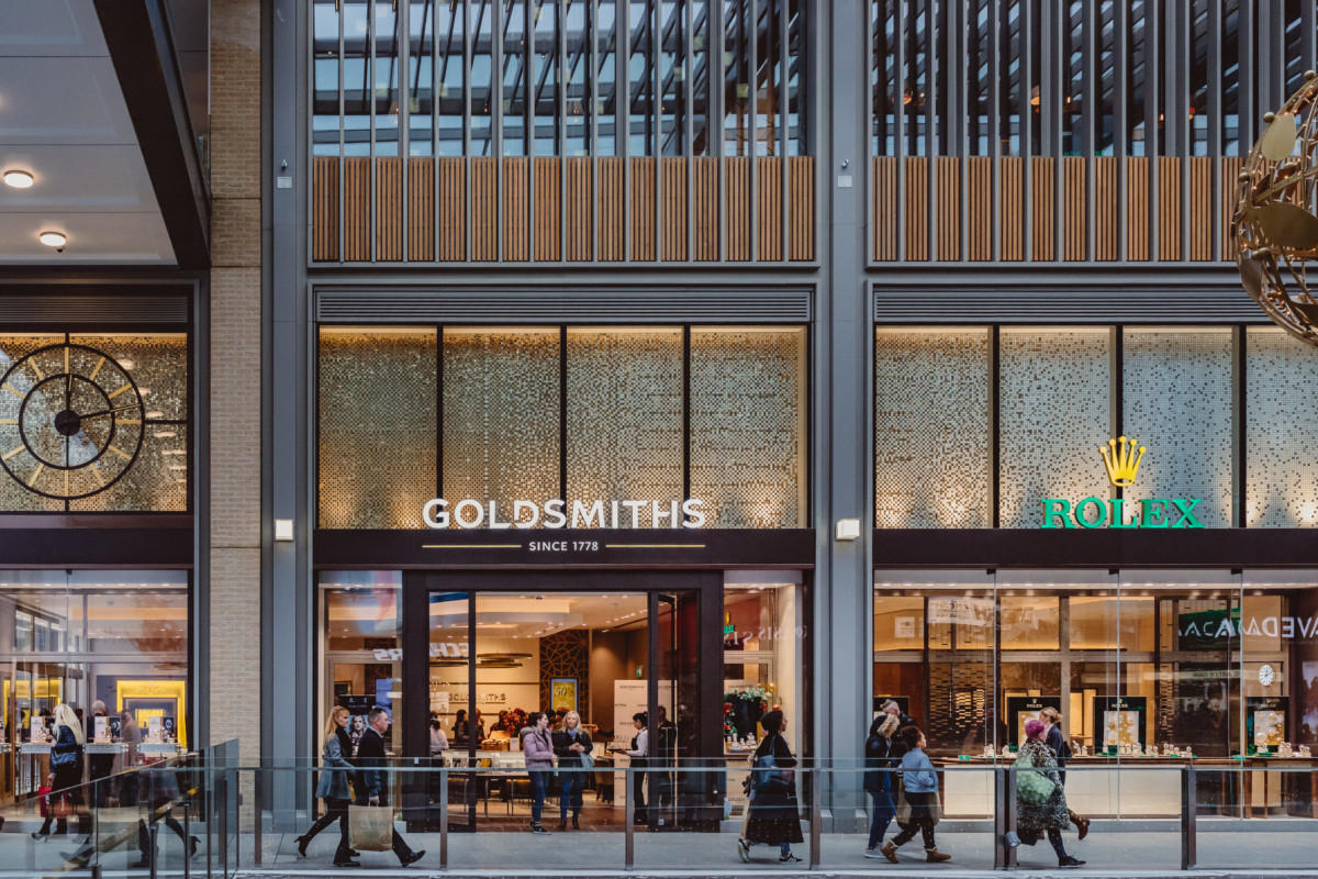 The new goldsmiths showroom at westgate shopping centre 1