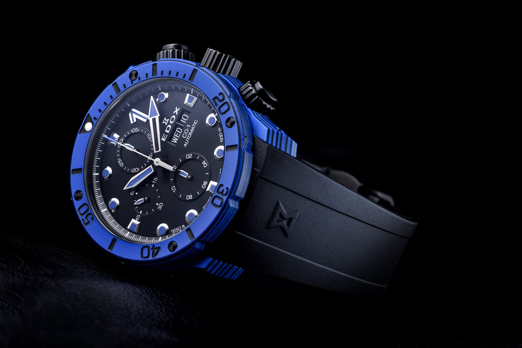 Edox carbon powerboat