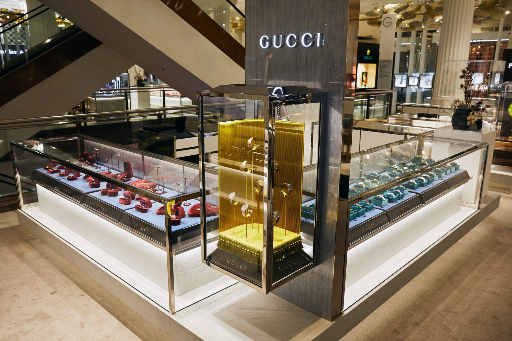 Selfridges gucci display