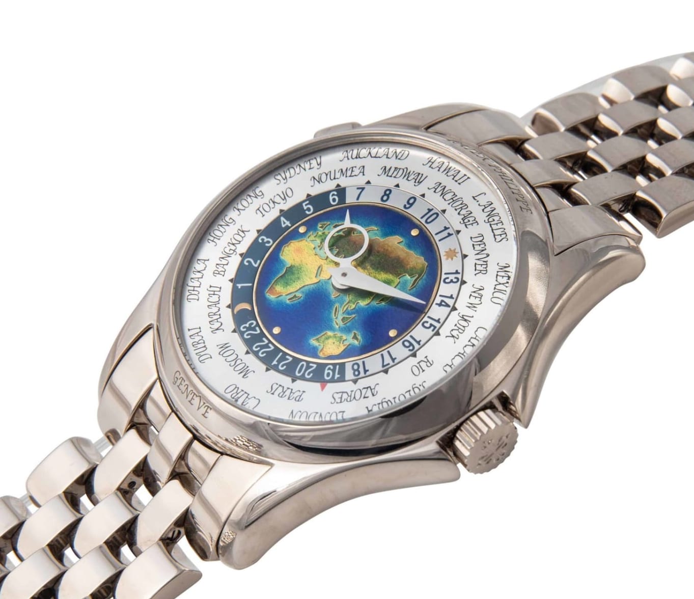 Patek philippe world traveller e1584622668783