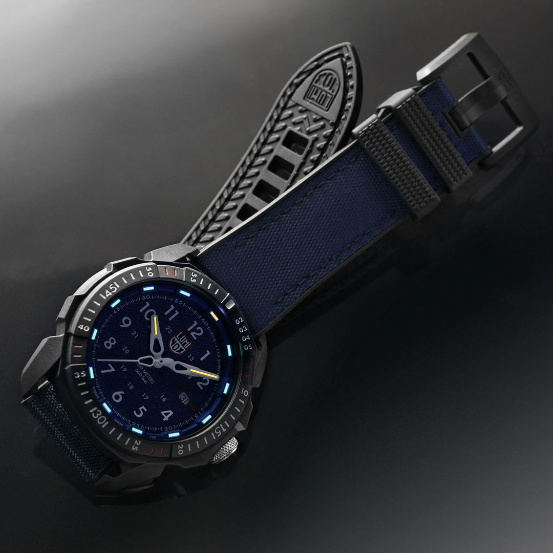 Hamilton belowzero titanium limited edition blue h78505331 detail 1 e1592568362248