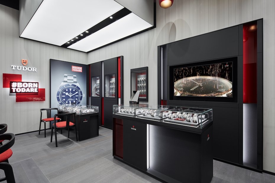 Louis Philippe expands footprint in Middle East, opens new store