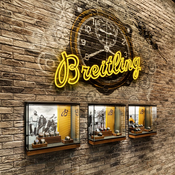 Breitlingcardiff interior5