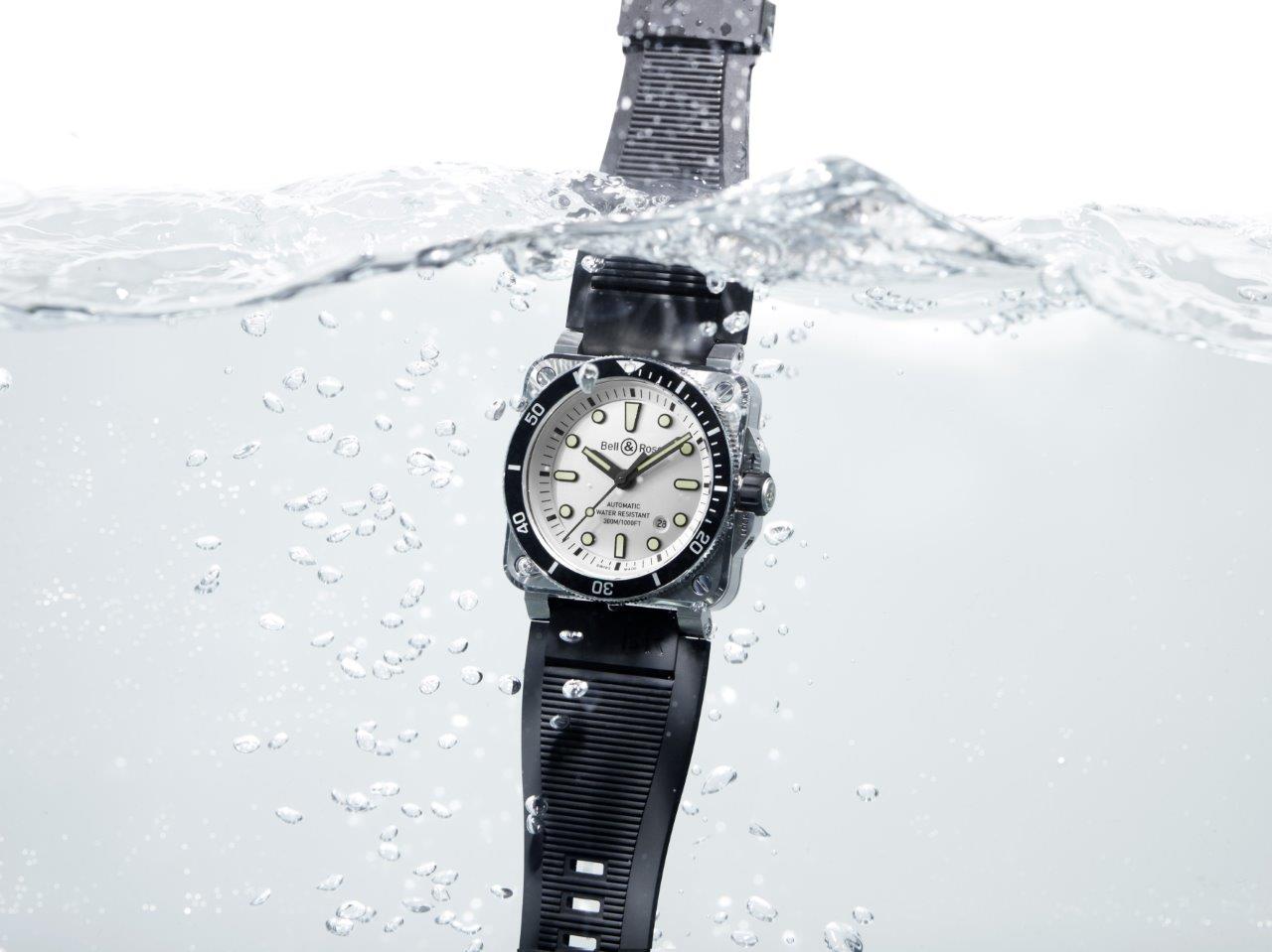 L53 05 br03 92 diver white