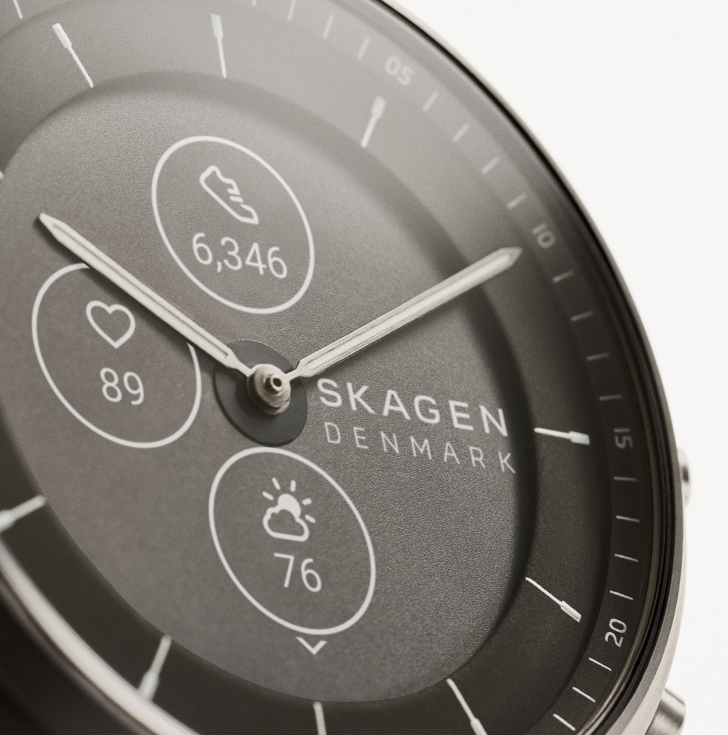 Skagen jorn gen 6 smartwatch close up