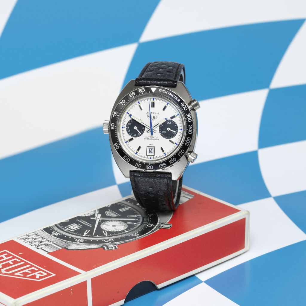Bonhams heuer autavia Big Sub 不锈钢手动上链计时腕表约 1960 002