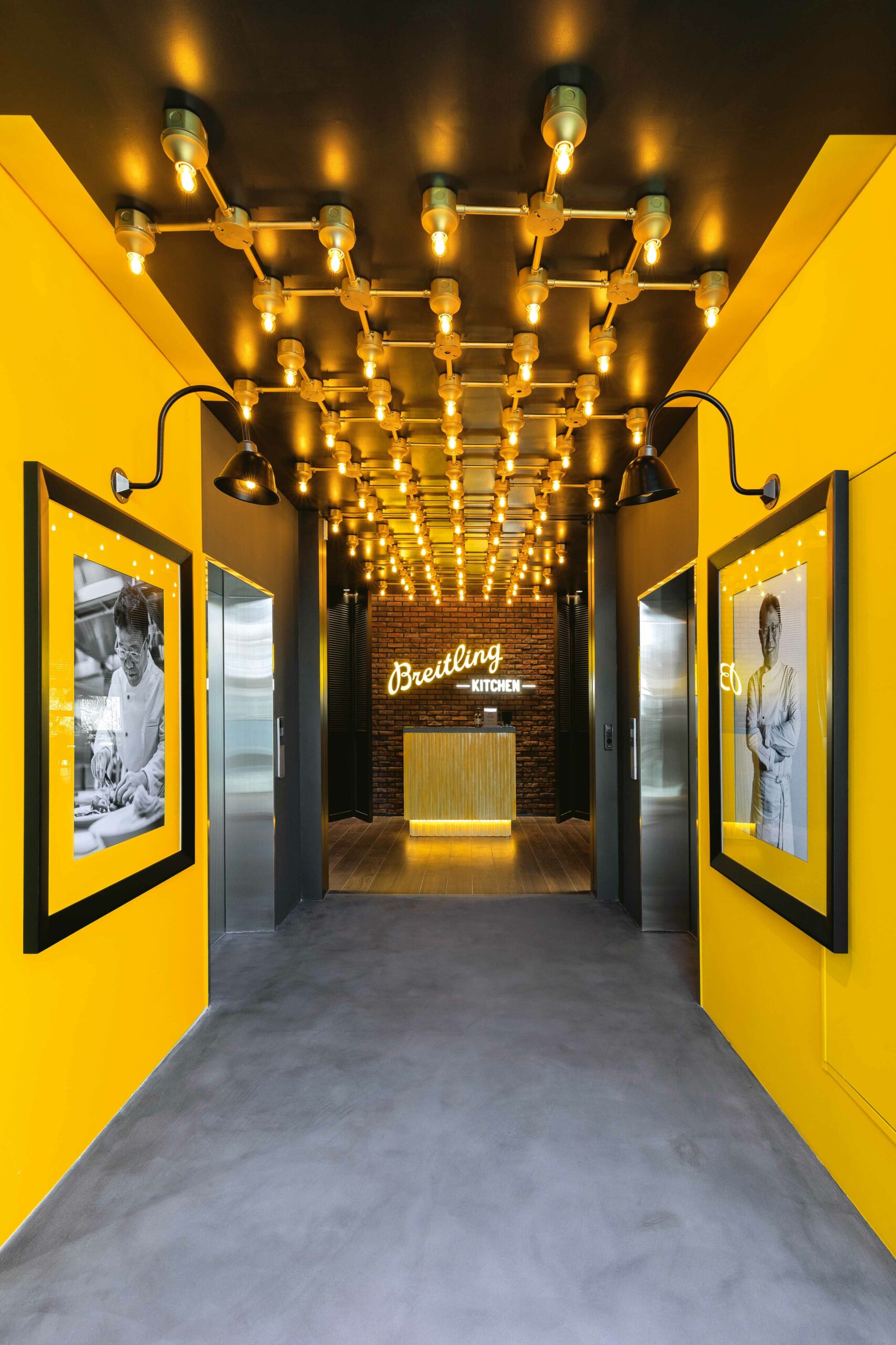 Greatest showrooms breitling townhoue hannam seoul 2 scaled
