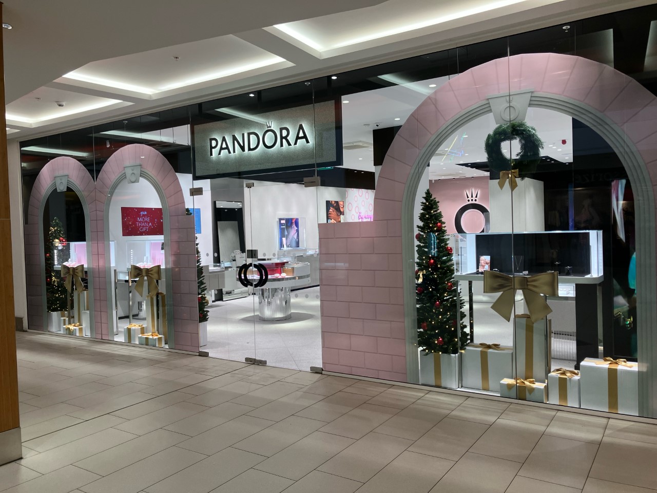 T2uxf22k pandora nottingham 1