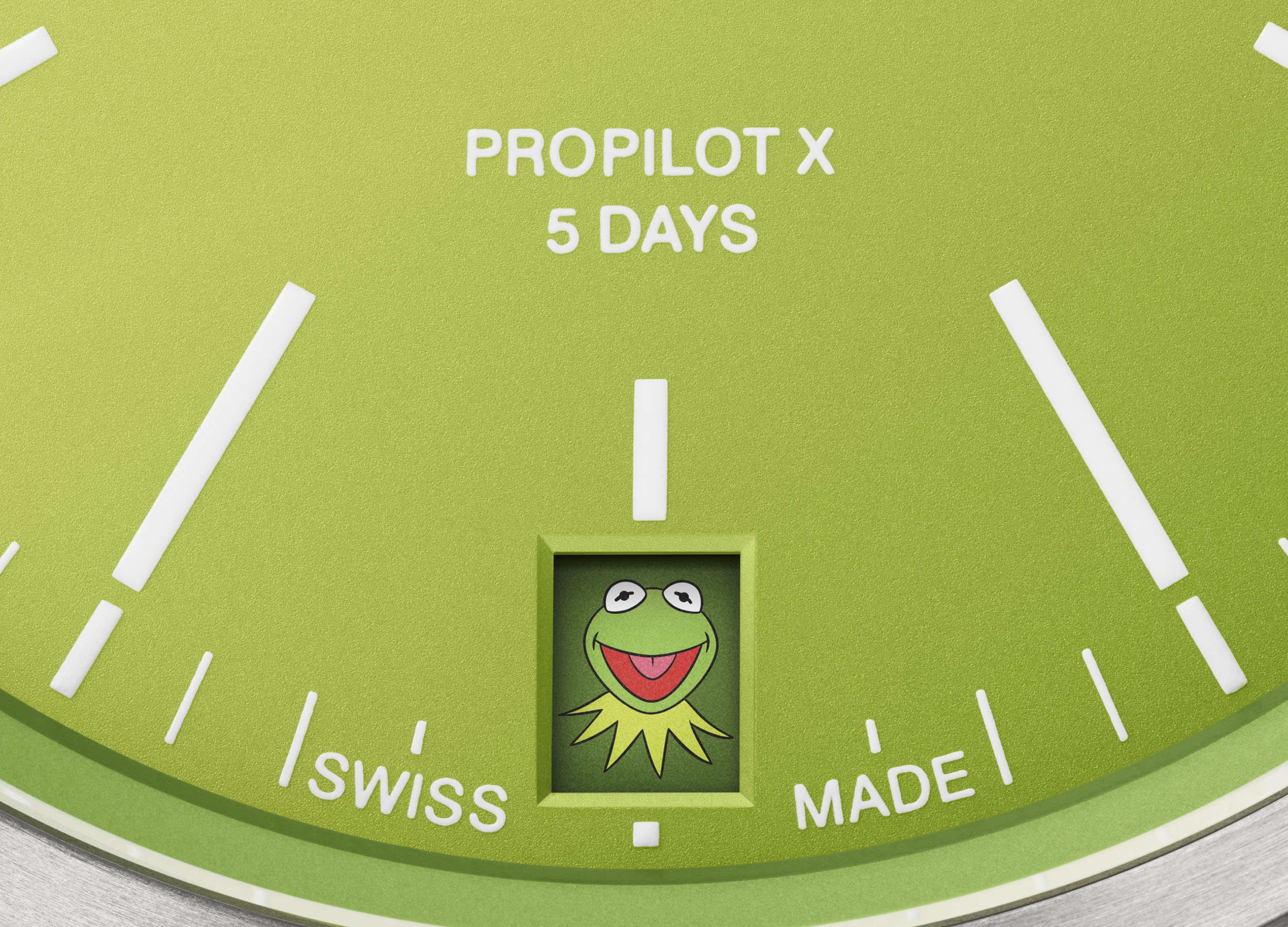 Watches et9aeruf propilot x kermit edition hd