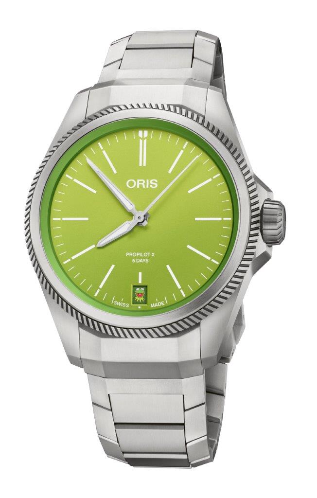 Watches 01 400 7778 7157 set propilot x kermit edition highres 16864 2