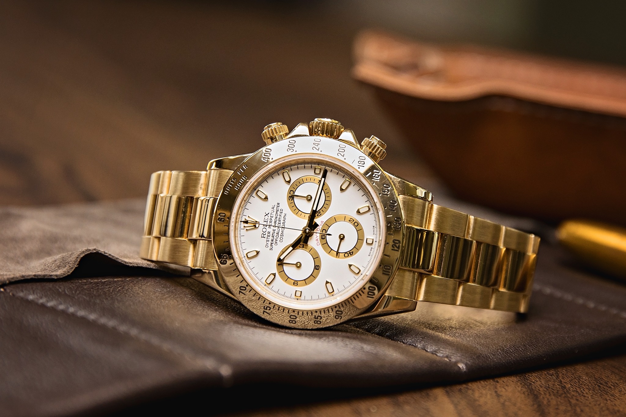 Rolex daytona gold