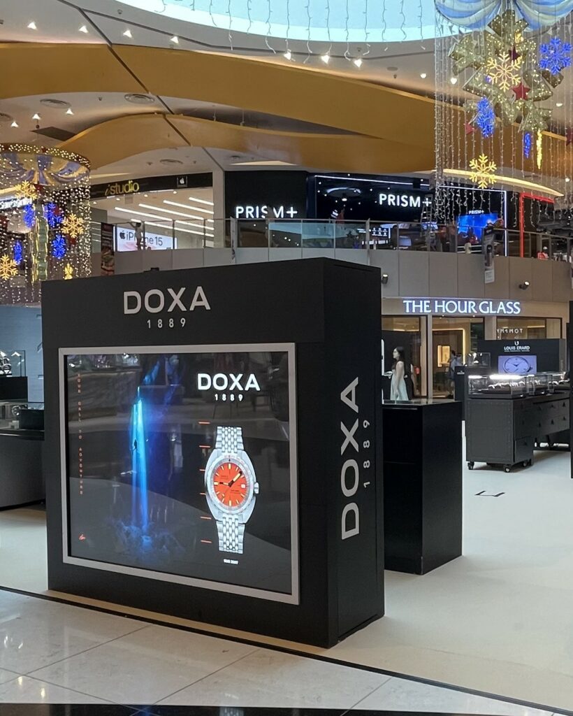 Doxa roadshow at vivocity singapore 12. 2023 2