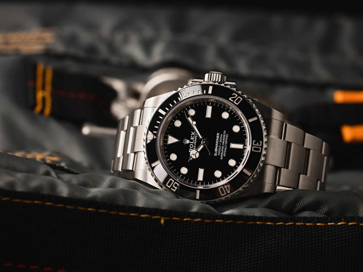 Rolex price falls flatten despite demand dropping and inventories rising on the secondary market