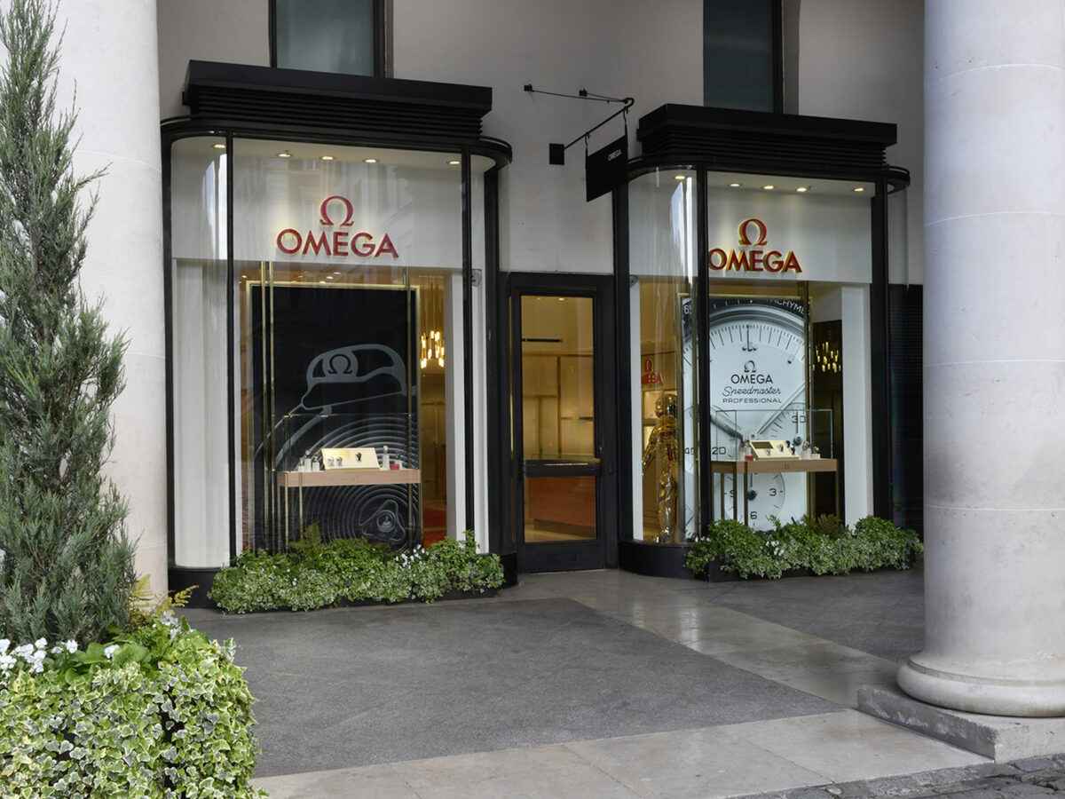 Covent garden continues to lure leading watchmakers as omega takes up residence in the piazza