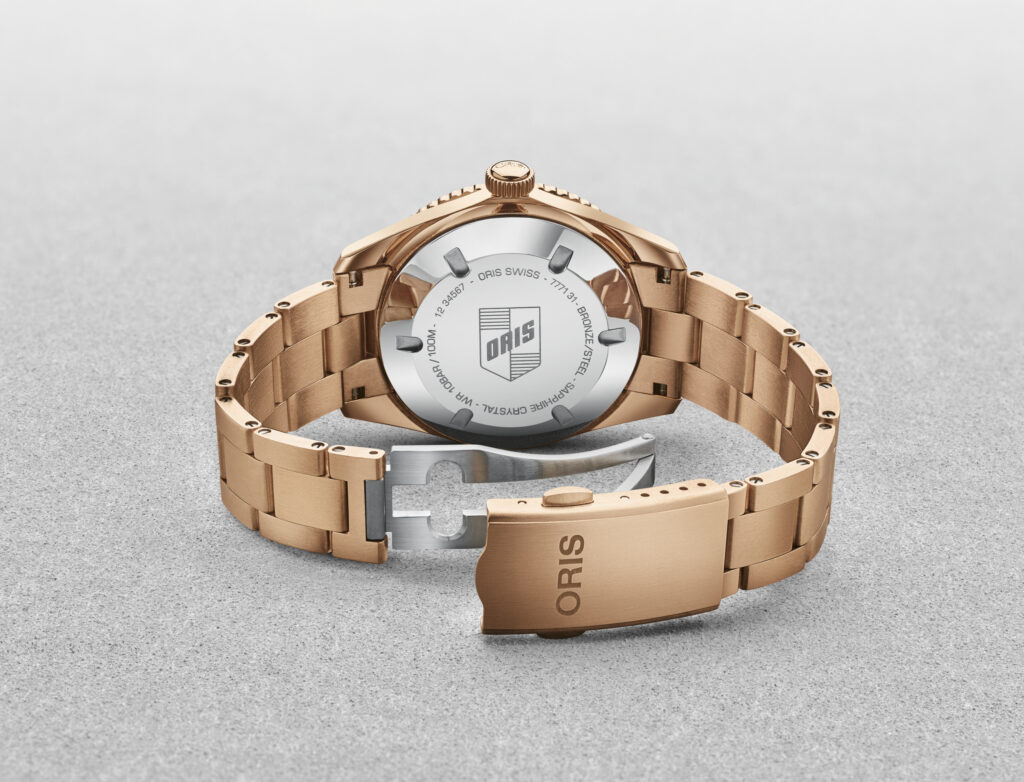 Oris Presents 'White Star' Divers Sixty-Five In Bronze