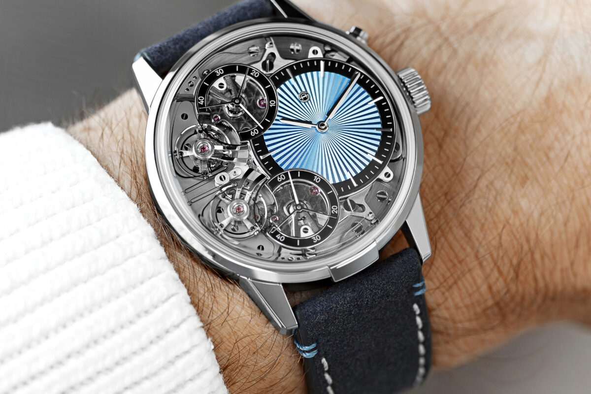 Armin Strom Launch Mirrored Force Resonance Ice Blue