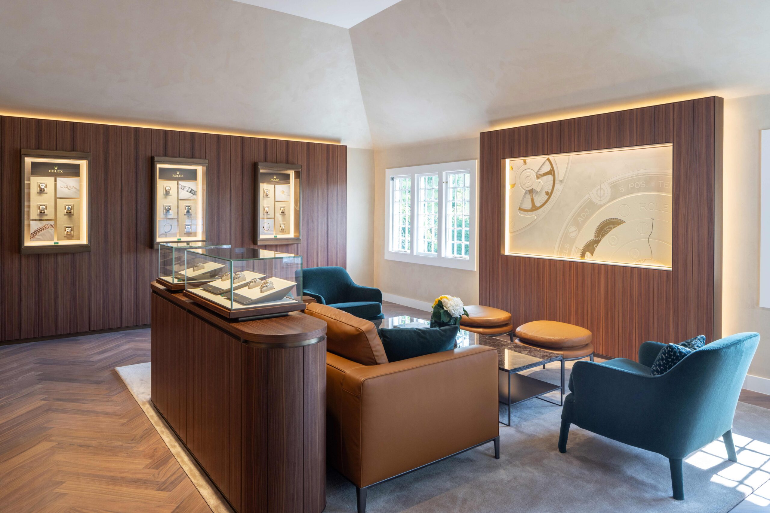 London Jewelers Officially Opens Rolex Boutique