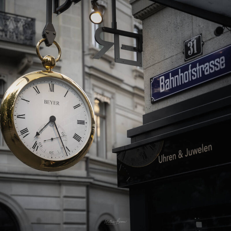 Patek Philippe buys dynastic Swiss jeweller