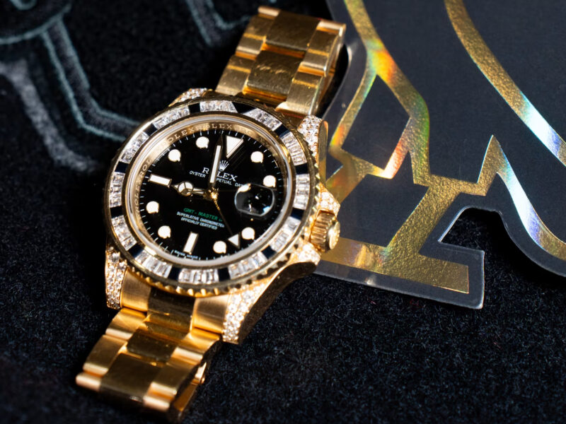 Can Drake add $400,000 to the value of a Rolex GMT? 3 Rolex