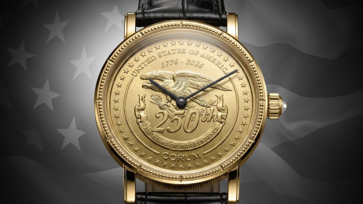 CORUM 置時計 稼働品　非売品レア Corum Marks America's 250th Birthday With Heritage Coin Watch