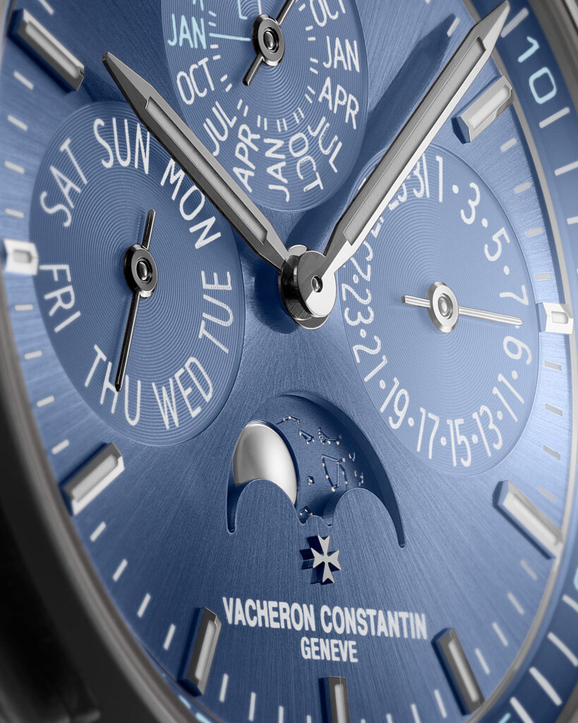 Vacheron Constantin is back in its blue period with new azure Overseas 3 vacheron constantin OVS QP BTY 4300V 220G H119 Crop