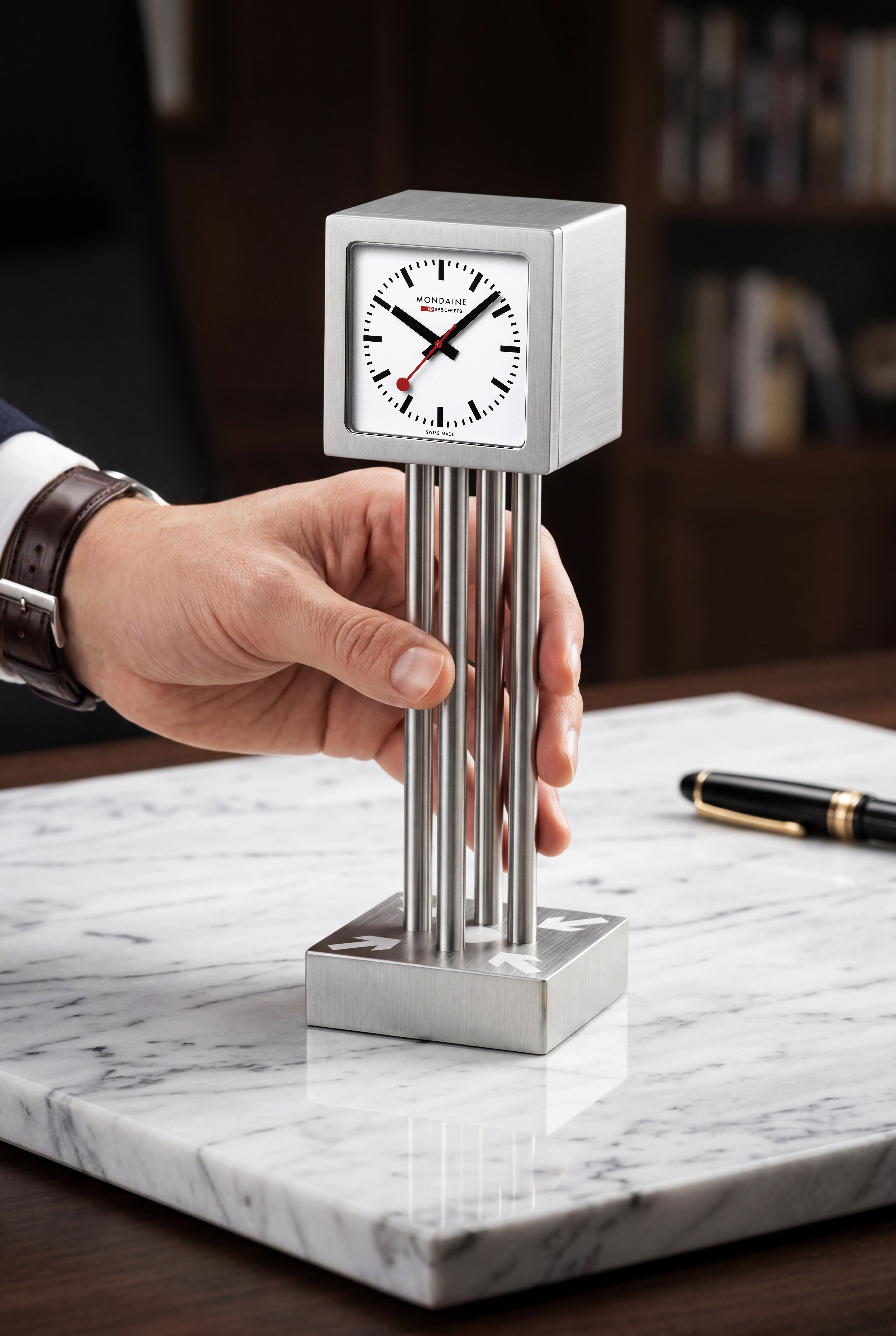 インテリア小物 SEIKO QN-415G パタパタ時計 フリップ 木製フレーム